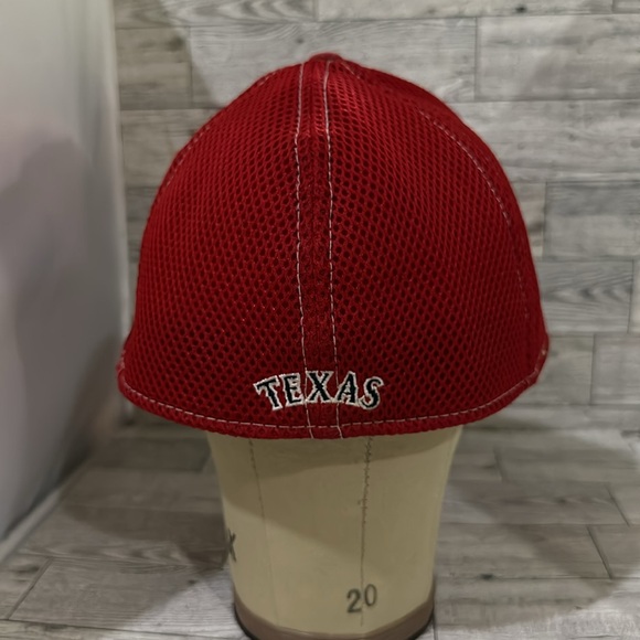Texas Rangers red distressed fitted baseball cap hat size medium/ large - Picture 4 of 7